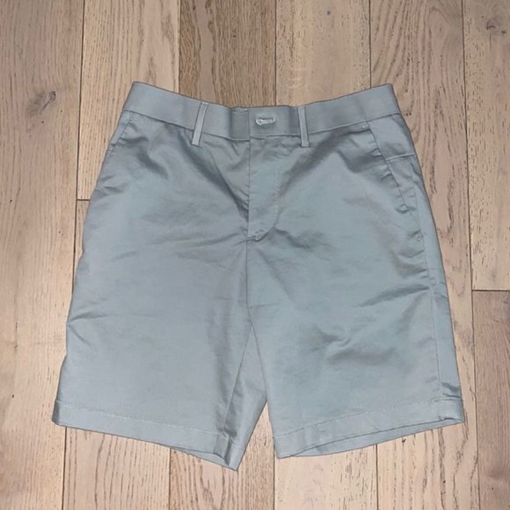 Banana Republic Aiden‎ Short Chino (worn once)